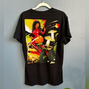 Nicki Minaj mushroom graphic T-shirt